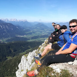 Im Frühtau zu Berge …